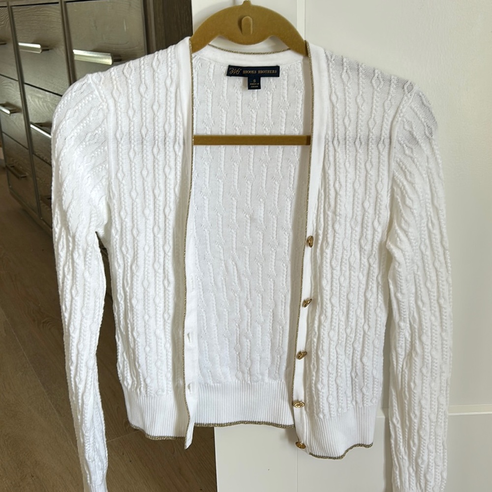 Brooks Brothers white cardigan, EUC, size small